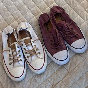 2 pair white size 8.5W and red pair is 9W